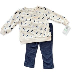 NWT Calvin Klein Jeans Outfit, size 18m